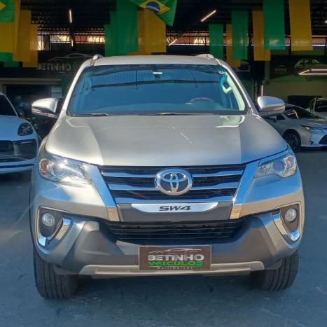 TOYOTA Hilux SW4 2.7 16V 4P FLEX SRV 7 LUGARES AUTOM�TICO, Foto 7