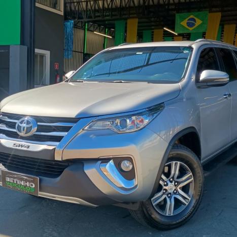 TOYOTA Hilux SW4 2.7 16V 4P FLEX SRV 7 LUGARES AUTOM�TICO, Foto 9