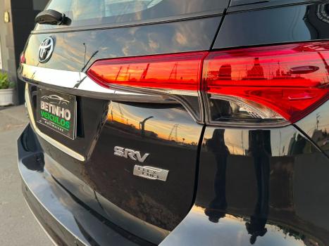 TOYOTA Hilux SW4 2.7 16V 4P FLEX SRV 7 LUGARES AUTOM�TICO, Foto 9
