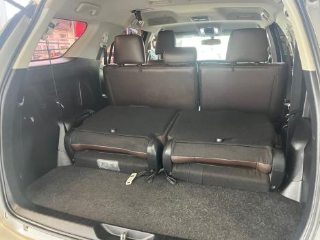 TOYOTA Hilux SW4 2.8 16V 4P SRX 4X4 7 LUGARES TURBO DIESEL AUTOMTICO, Foto 11