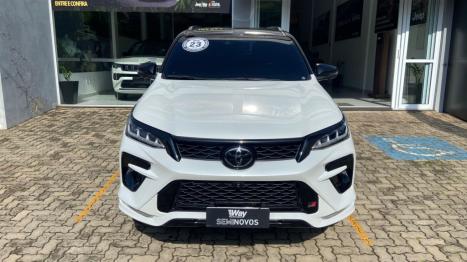 TOYOTA Hilux SW4 2.8 16V 4P GR-S 7 LUGARES 4X4 TURBO DIESEL AUTOMTICO, Foto 2