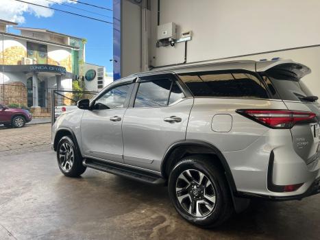 TOYOTA Hilux SW4 2.8 16V 4P SRX 4X4 7 LUGARES TURBO DIESEL AUTOM�TICO, Foto 6