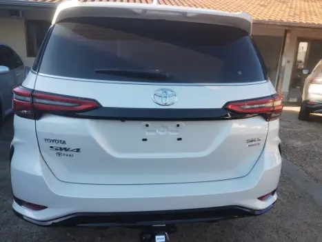 TOYOTA Hilux SW4 2.8 16V 4P SRX PLATINUM 4X4 7 LUGARES TURBO DIESEL AUTOM�TICO, Foto 6