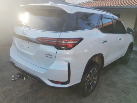 TOYOTA Hilux SW4 2.8 16V 4P SRX PLATINUM 4X4 7 LUGARES TURBO DIESEL AUTOM�TICO, Foto 7