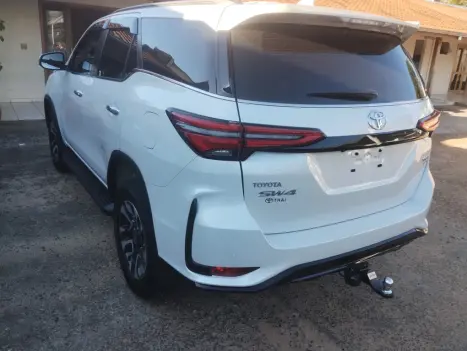 TOYOTA Hilux SW4 2.8 16V 4P SRX PLATINUM 4X4 7 LUGARES TURBO DIESEL AUTOM�TICO, Foto 8