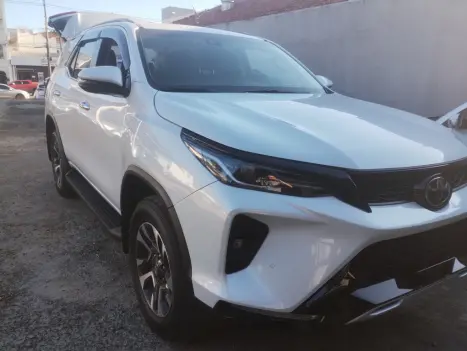 TOYOTA Hilux SW4 2.8 16V 4P SRX PLATINUM 4X4 7 LUGARES TURBO DIESEL AUTOM�TICO, Foto 9