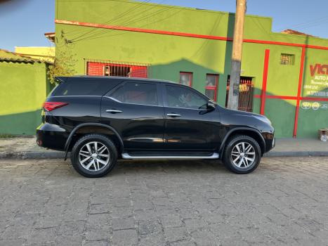 TOYOTA Hilux SW4 2.8 16V 4P SRX 4X4 7 LUGARES TURBO DIESEL AUTOM�TICO, Foto 5