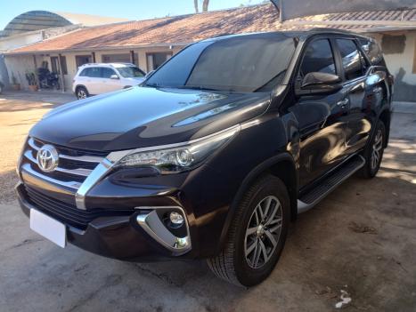 TOYOTA Hilux SW4 2.8 16V 4P SRX 4X4 7 LUGARES TURBO DIESEL AUTOM�TICO, Foto 1