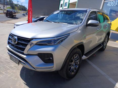 TOYOTA Hilux SW4 2.8 16V 4P SRX 4X4 7 LUGARES TURBO DIESEL AUTOM�TICO, Foto 3