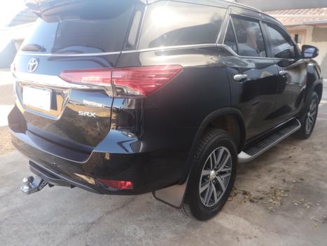 TOYOTA Hilux SW4 2.8 16V 4P SRX 4X4 7 LUGARES TURBO DIESEL AUTOM�TICO, Foto 3