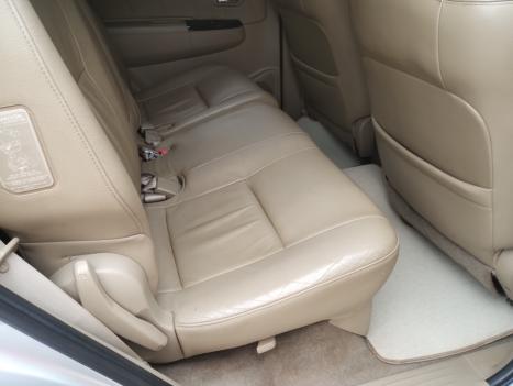 TOYOTA Hilux SW4 3.0 16V 4P SRV 4X4 7 LUGARES TURBO DIESEL AUTOMTICO, Foto 11