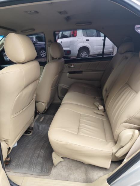 TOYOTA Hilux SW4 3.0 16V 4P SRV 4X4 7 LUGARES TURBO DIESEL AUTOM�TICO, Foto 5