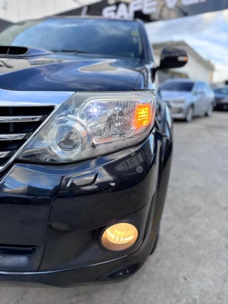 TOYOTA Hilux SW4 3.0 16V 4P SRV 4X4 7 LUGARES TURBO DIESEL AUTOM�TICO, Foto 5