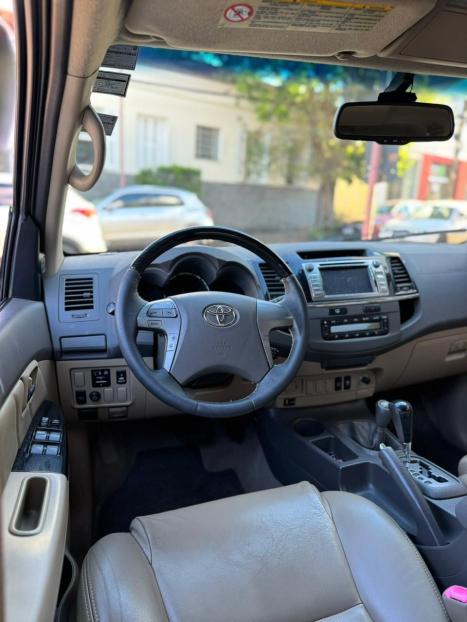 TOYOTA Hilux SW4 3.0 16V 4P SRV 4X4 TURBO DIESEL AUTOM�TICO, Foto 7