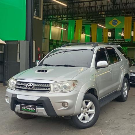 TOYOTA Hilux SW4 3.0 V6 12V 4P SRV TURBO DIESEL AUTOM�TICO, Foto 1