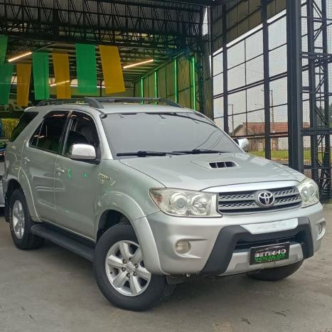 TOYOTA Hilux SW4 3.0 V6 12V 4P SRV TURBO DIESEL AUTOM�TICO, Foto 2