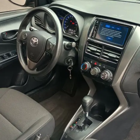 TOYOTA Yaris Hatch 1.5 16V 4P FLEX XL MULTIDRIVE AUTOMTICO CVT, Foto 18