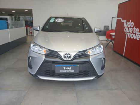 TOYOTA Yaris Hatch 1.5 16V 4P FLEX XL MULTIDRIVE AUTOM�TICO CVT, Foto 2