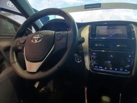 TOYOTA Yaris Hatch 1.5 16V 4P FLEX XLS MULTIDRIVE AUTOM�TICO CVT, Foto 13