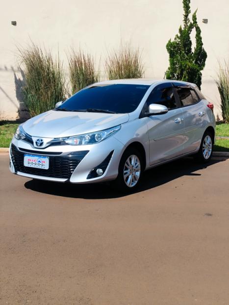 TOYOTA Yaris Hatch 1.5 16V 4P FLEX XLS MULTIDRIVE AUTOMÁTICO CVT, Foto 3