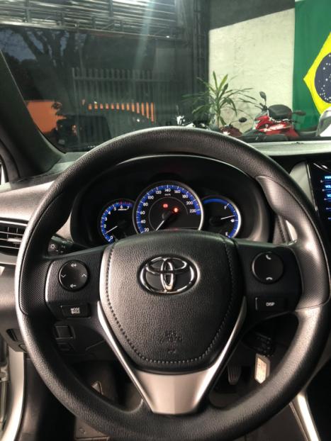 TOYOTA Yaris Hatch 1.3 16V 4P FLEX XL, Foto 13