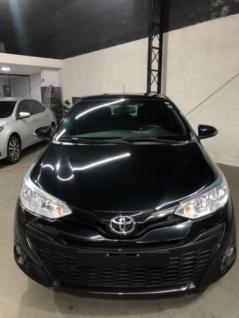 TOYOTA Yaris Hatch 1.3 16V 4P FLEX XL PLUS TECH MULTIDRIVE AUTOMÁTICO CVT, Foto 3