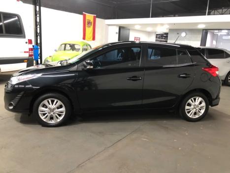 TOYOTA Yaris Hatch 1.3 16V 4P FLEX XL PLUS TECH MULTIDRIVE AUTOMÁTICO CVT, Foto 5