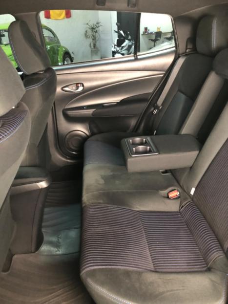 TOYOTA Yaris Hatch 1.3 16V 4P FLEX XL PLUS TECH MULTIDRIVE AUTOMÁTICO CVT, Foto 8