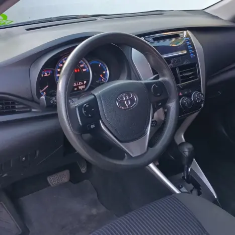 TOYOTA Yaris Sedan 1.5 16V 4P FLEX XL MULTIDRIVE AUTOMTICO CVT, Foto 14