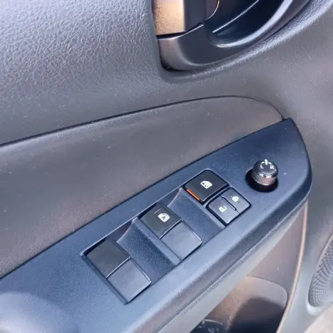 TOYOTA Yaris Sedan 1.5 16V 4P FLEX XL MULTIDRIVE AUTOMTICO CVT, Foto 15