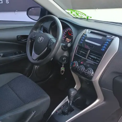TOYOTA Yaris Sedan 1.5 16V 4P FLEX XL MULTIDRIVE AUTOMTICO CVT, Foto 16