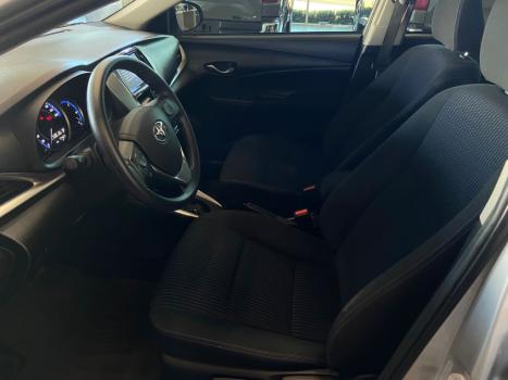 TOYOTA Yaris Sedan 1.5 16V 4P FLEX XLS MULTIDRIVE AUTOM�TICO CVT, Foto 9