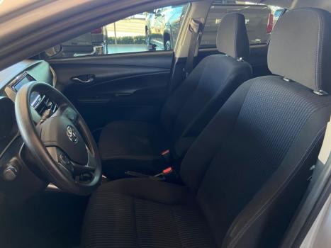 TOYOTA Yaris Sedan 1.5 16V 4P FLEX XLS MULTIDRIVE AUTOM�TICO CVT, Foto 11