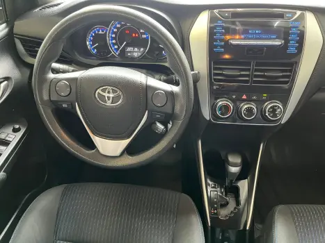 TOYOTA Yaris Sedan 1.5 16V 4P FLEX XL PLUS TECH MULTIDRIVE AUTOM�TICO CVT, Foto 8