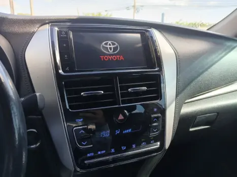 TOYOTA Yaris Sedan 1.5 16V 4P FLEX XS MULTIDRIVE AUTOM�TICO CVT, Foto 14