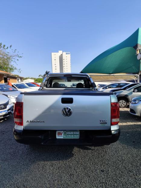 VOLKSWAGEN Amarok 2.0 16V 4X4 CABINE SIMPLES TURBO INTERCOOLER, Foto 6 VOLKSWAGEN Amarok 2.0 16V 4X4 CABINE SIMPLES TURBO INTERCOOLER, Foto 6