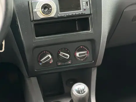 VOLKSWAGEN Fox 1.0 4P FLEX, Foto 11