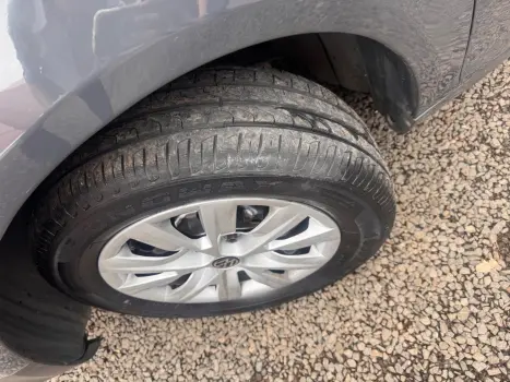 VOLKSWAGEN Fox 1.0, Foto 8