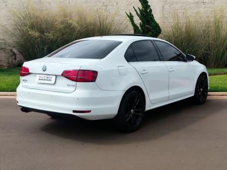 VOLKSWAGEN Jetta 2.0 4P TSI HIGHLINE 211 CV AUTOM�TICO, Foto 4