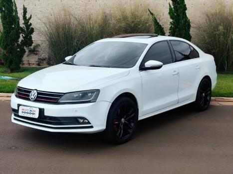 VOLKSWAGEN Jetta 2.0 4P TSI HIGHLINE 211 CV AUTOM�TICO, Foto 3