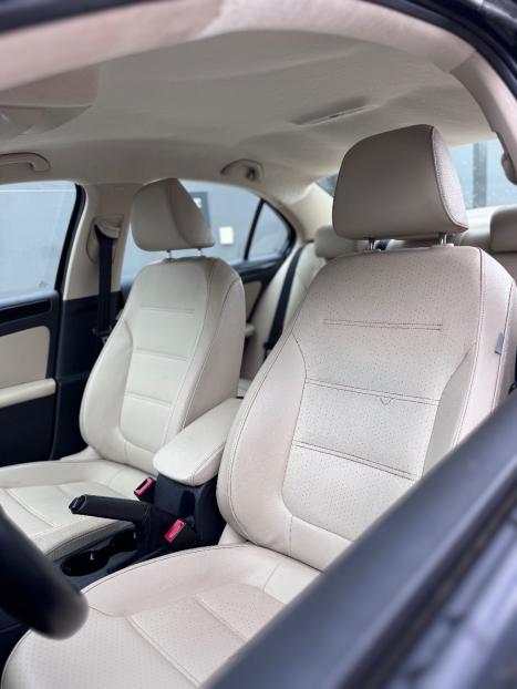 VOLKSWAGEN Jetta 2.0 4P FLEX COMFORTLINE TIPTRONIC AUTOM�TICO, Foto 9