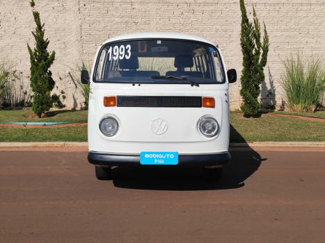 VOLKSWAGEN Kombi 1.6 STD 9 LUGARES, Foto 2 VOLKSWAGEN Kombi 1.6 STD 9 LUGARES, Foto 2