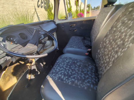 VOLKSWAGEN Kombi 1.6 STD 9 LUGARES, Foto 7 VOLKSWAGEN Kombi 1.6 STD 9 LUGARES, Foto 7