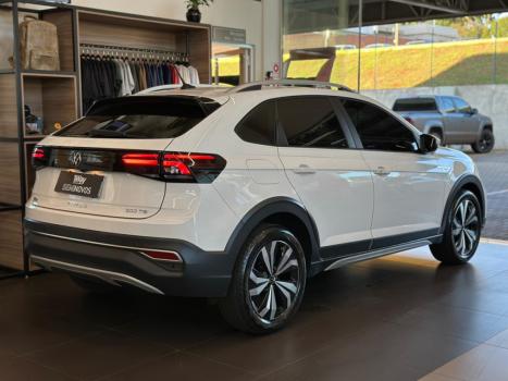 VOLKSWAGEN Nivus 1.0 4P FLEX 200 TSI HIGHLINE TURBO AUTOM�TICO, Foto 4