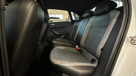 VOLKSWAGEN Nivus 1.0 4P FLEX 200 TSI HIGHLINE TURBO AUTOM�TICO, Foto 12