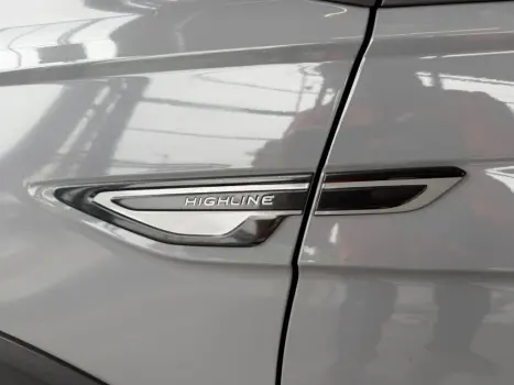 VOLKSWAGEN Nivus 1.0 4P FLEX 200 TSI HIGHLINE TURBO AUTOM�TICO, Foto 11
