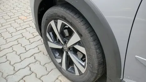 VOLKSWAGEN Nivus 1.0 4P FLEX 200 TSI HIGHLINE TURBO AUTOMÁTICO, Foto 7