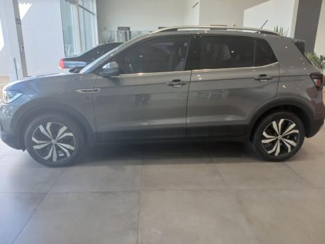 VOLKSWAGEN T-Cross 1.4 4P 250 TSI FLEX HIGHLINE AUTOM�TICO, Foto 8