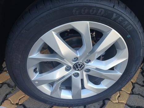 VOLKSWAGEN Taos 1.4 16V 4P FLEX 250 TSI COMFORTLINE AUTOM�TICO, Foto 9