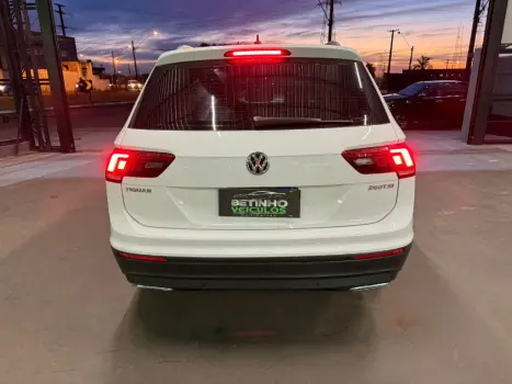VOLKSWAGEN Tiguan 1.4 250 TSI TOTAL FLEX ALLSPACE TURBO AUTOMÁTICO TIPTRONIC, Foto 8 VOLKSWAGEN Tiguan 1.4 250 TSI TOTAL FLEX ALLSPACE TURBO AUTOMÁTICO TIPTRONIC, Foto 8